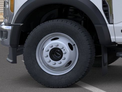 New 2026 Ford F550 4x4 Crew Cab image 19