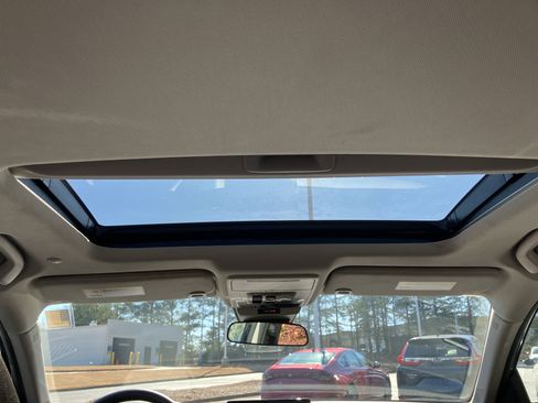 Used 2025 Honda Accord SE image 31