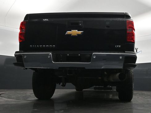 Used 2019 Chevrolet Silverado 2500 LTZ w/ Duramax Plus Package AWD/4WD image 31