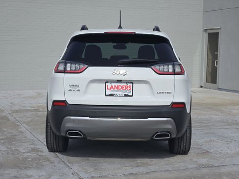 Used 2022 Jeep Cherokee Limited w/ Elite Package image 7