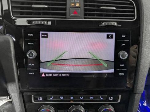 Used 2018 Volkswagen Golf R 4-Door AWD/4WD image 29
