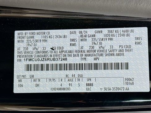 Used 2024 Ford Escape Platinum w/ Premium Technology Package image 33