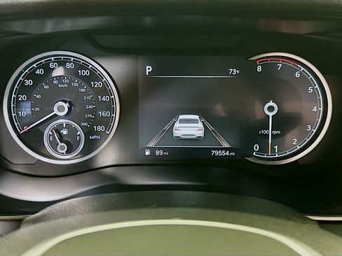 Used 2022 Genesis G70 3.3T RWD image 19