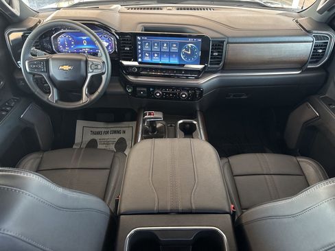 Used 2023 Chevrolet Silverado 1500 High Country image 14