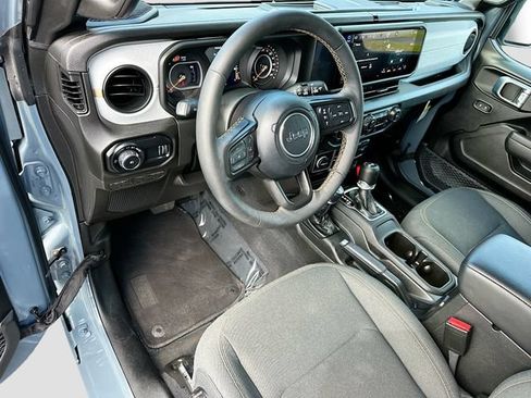 Used 2024 Jeep Wrangler Unlimited Sport AWD/4WD image 10