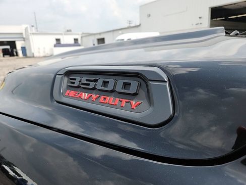 Used 2025 RAM 3500 Big Horn AWD/4WD image 15