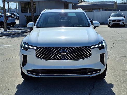 New 2026 Volvo XC90 B6 Ultra image 2