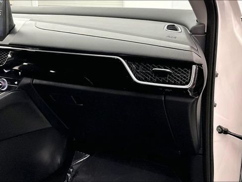 Used 2025 Acura ADX FWD image 19