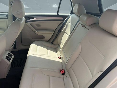 Used 2015 Volkswagen Golf S FWD image 20
