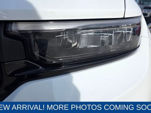 Used 2022 Jeep Grand Cherokee Altitude image 9