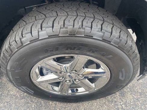 Used 2025 Ford F150 XLT w/ Equipment Group 302A MID AWD/4WD image 17