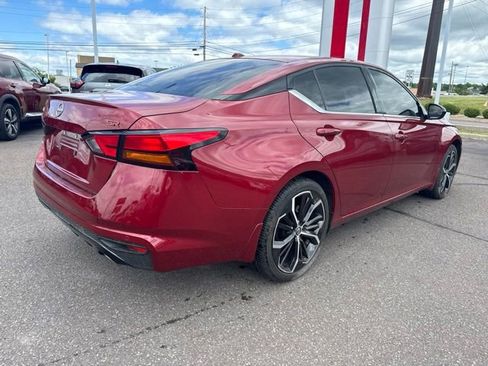 Certified 2025 Nissan Altima 2.5 SR w/ SR Premium Package FWD image 5