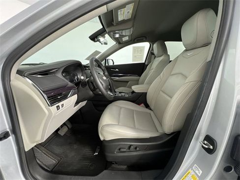 Certified 2022 Cadillac XT4 Luxury image 19