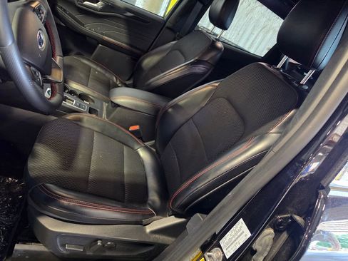 Used 2024 Ford Escape ST-Line w/ Tech Pack #1 AWD/4WD image 6
