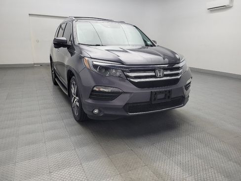 Used 2018 Honda Pilot Touring image 14