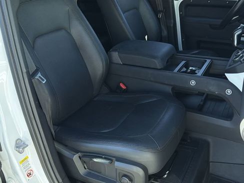Used 2023 Land Rover Defender 110 S AWD/4WD image 33