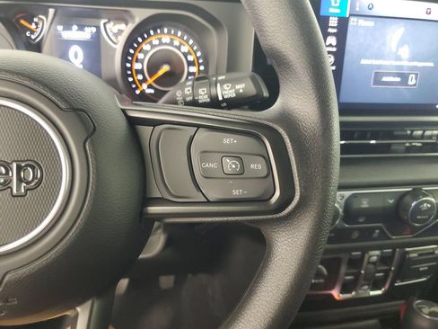 Used 2026 Jeep Wrangler Unlimited Sport AWD/4WD image 23
