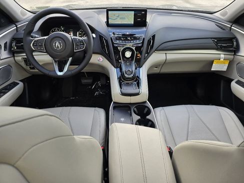 Used 2025 Acura RDX SH-AWD image 8