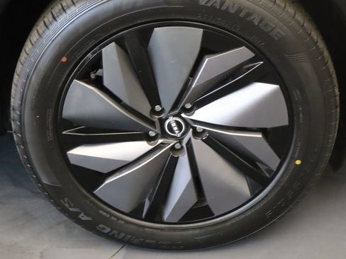 Used 2024 Nissan Ariya FWD image 10