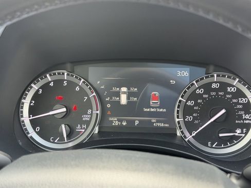 Used 2022 Toyota Highlander XLE image 14