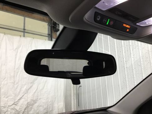 Used 2019 Chevrolet Equinox LT FWD image 15