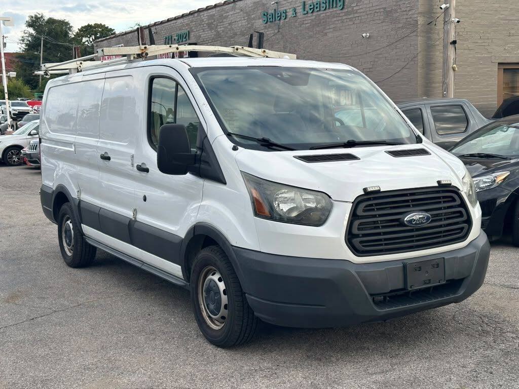 Used 2015 Ford Transit 150 130 Low Roof RWD image 1