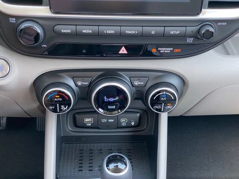 New 2026 Hyundai Venue SEL FWD image 19