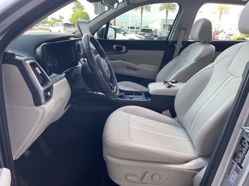 Used 2022 Kia Sorento S w/ Panoramic Sunroof Package image 14