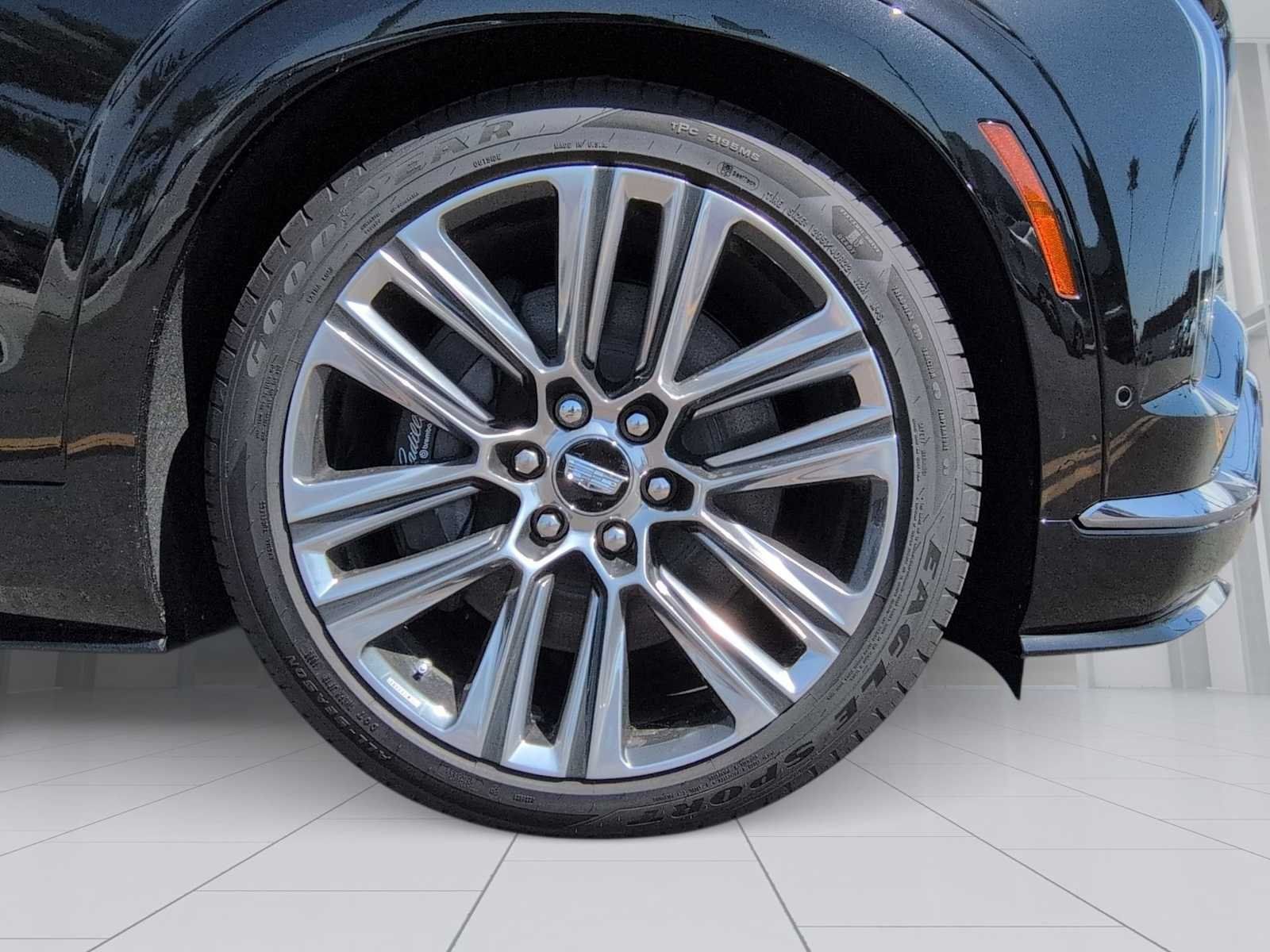 Used 2026 Cadillac Vistiq Sport AWD/4WD image 29