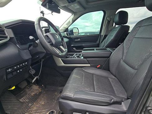 Used 2022 Toyota Tundra Limited AWD/4WD image 10