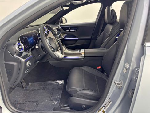 Used 2022 Mercedes-Benz C 300 C 300 w/ Exclusive Trim Package image 16