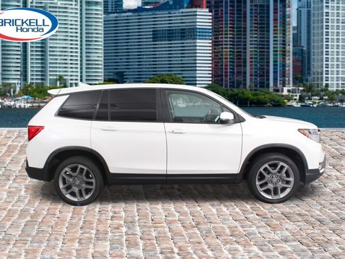 Used 2023 Honda Passport EX-L image 7