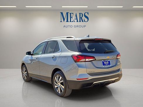 Used 2024 Chevrolet Equinox Premier image 3