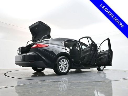 Used 2025 Toyota Camry LE FWD image 40