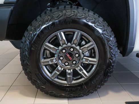 New 2026 GMC Sierra 1500 AT4X AWD/4WD image 36