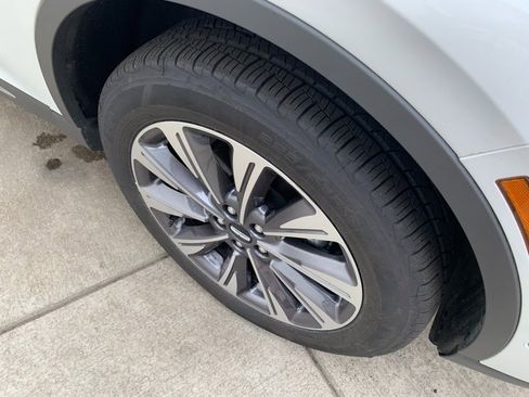 Used 2022 Lincoln Corsair Reserve w/ Equipment Group 201A image 10