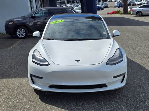 Used 2021 Tesla Model 3 Standard Range Plus RWD image 3