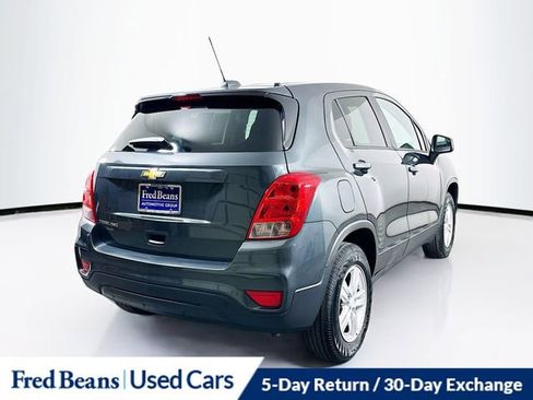 Used 2020 Chevrolet Trax LS w/ Tint and Cruise Package AWD/4WD image 9