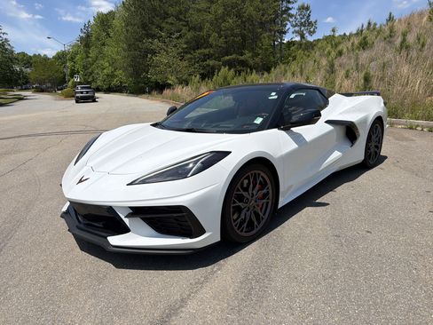 Used 2023 Chevrolet Corvette Stingray Premium Conv w/ Z51 Performance Package RWD image 1