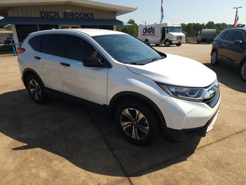 Used 2017 Honda CR-V LX image 2