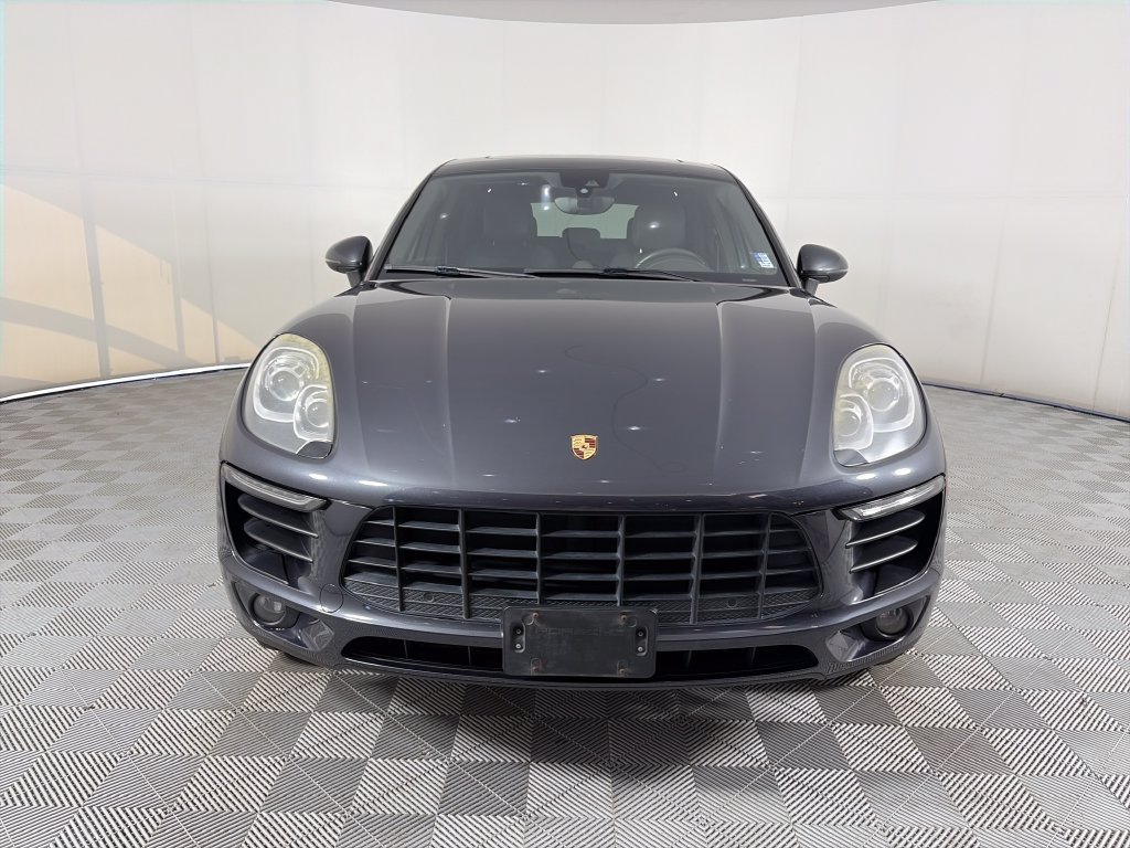 Used 2017 Porsche Macan AWD/4WD image 2