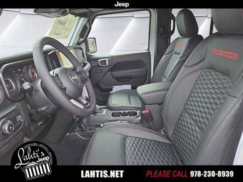 New 2026 Jeep Wrangler Unlimited Rubicon w/ Safety Group image 7