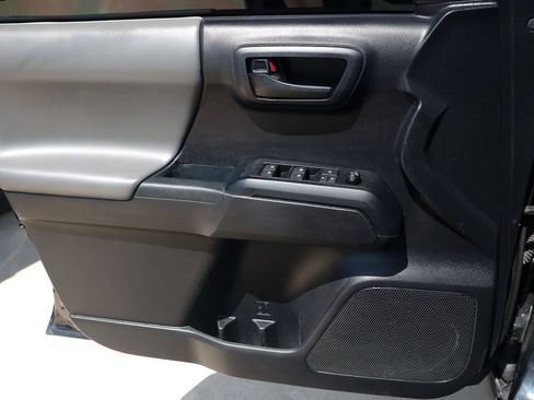 Used 2021 Toyota Tacoma SR w/ SR Convenience Package RWD image 43