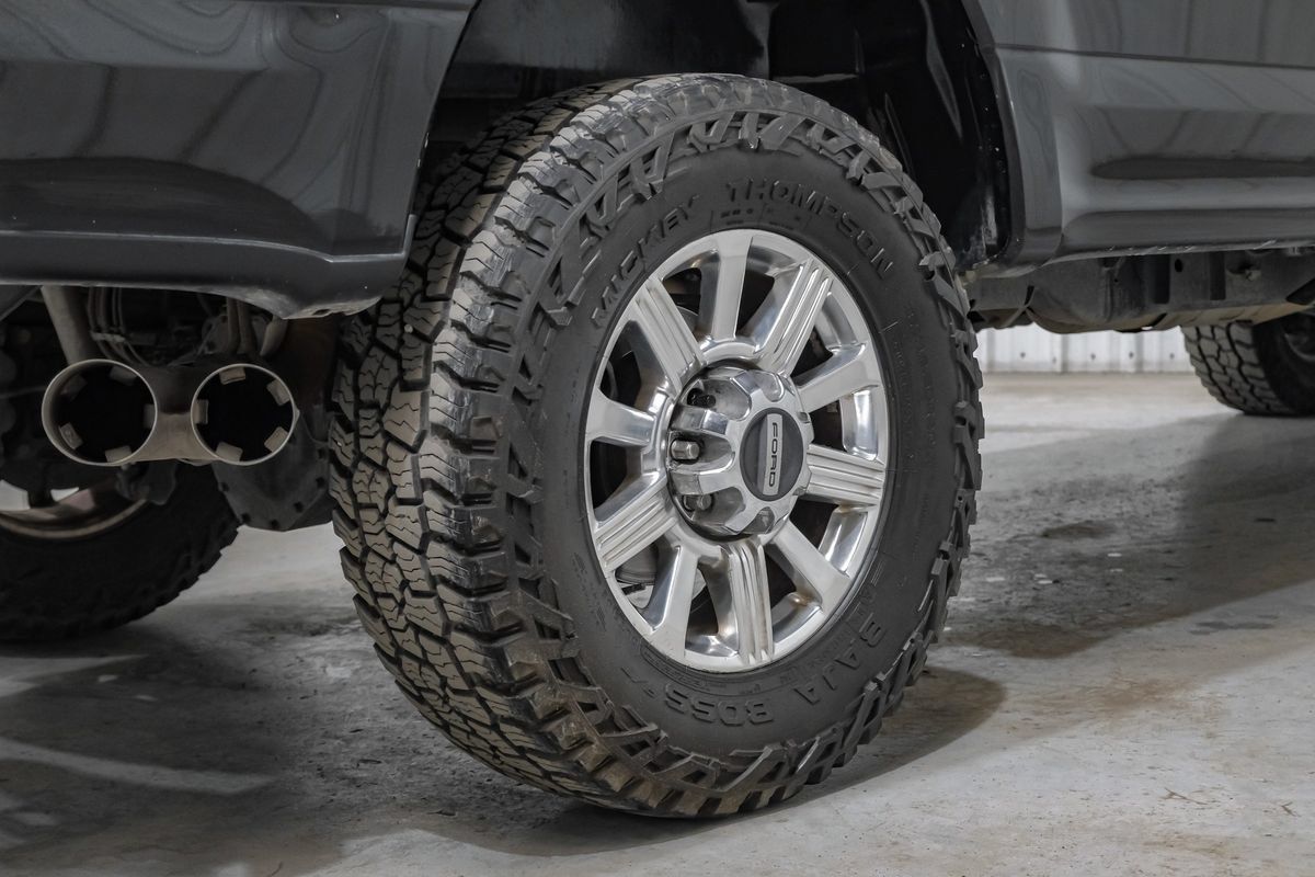 Used 2019 Ford F350 Limited w/ FX4 Off-Road Package AWD/4WD image 61