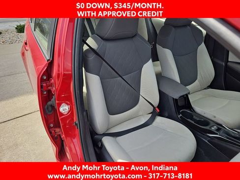 Used 2021 Toyota Corolla LE w/ LE Convenience Package FWD image 31