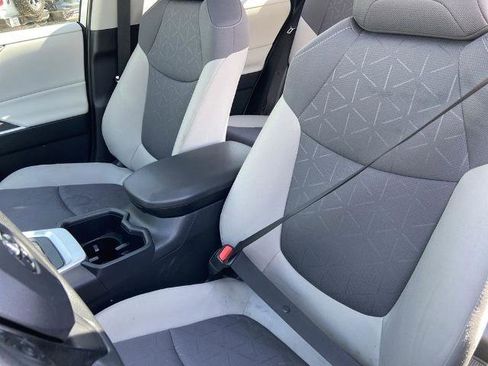 Used 2025 Toyota RAV4 XLE w/ Convenience Package image 15