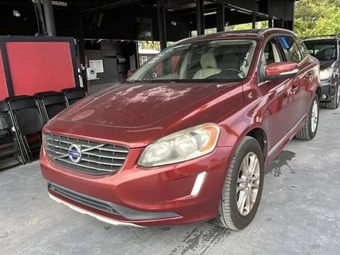 Used 2015 Volvo XC60 T5 Premier w/ Proximity Package FWD image 12