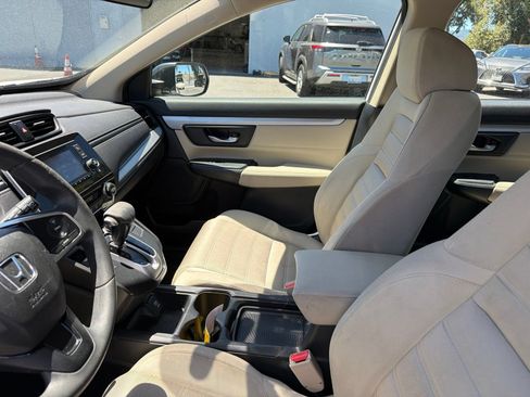 Used 2018 Honda CR-V LX image 6
