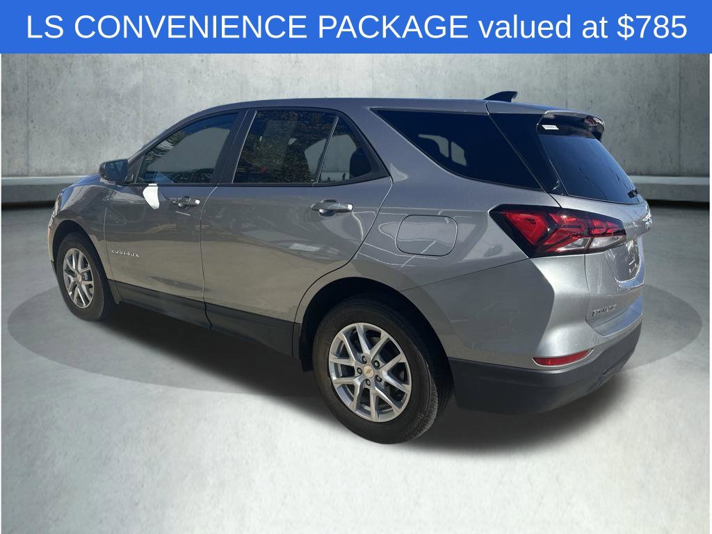 Used 2024 Chevrolet Equinox LS w/ LS Convenience Package AWD/4WD image 3