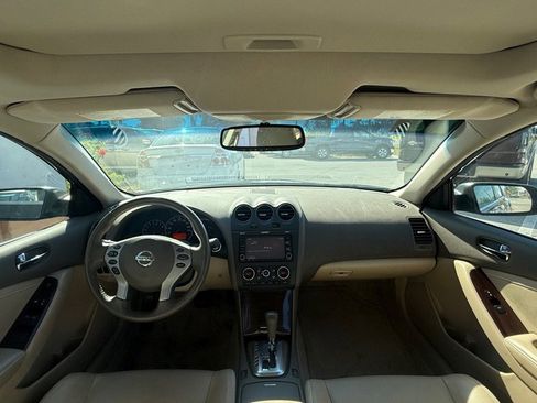 Used 2012 Nissan Altima 3.5 SR w/ Sport Pkg image 7